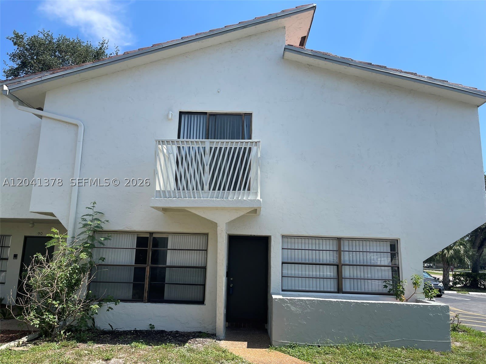 2580 Coral Springs Dr – photo 2