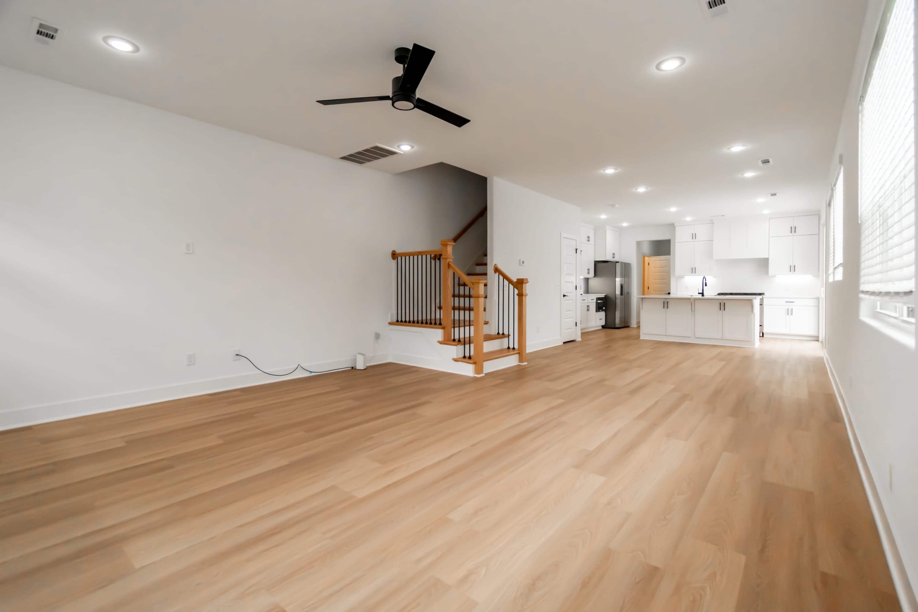 1246 West James Street – photo 3