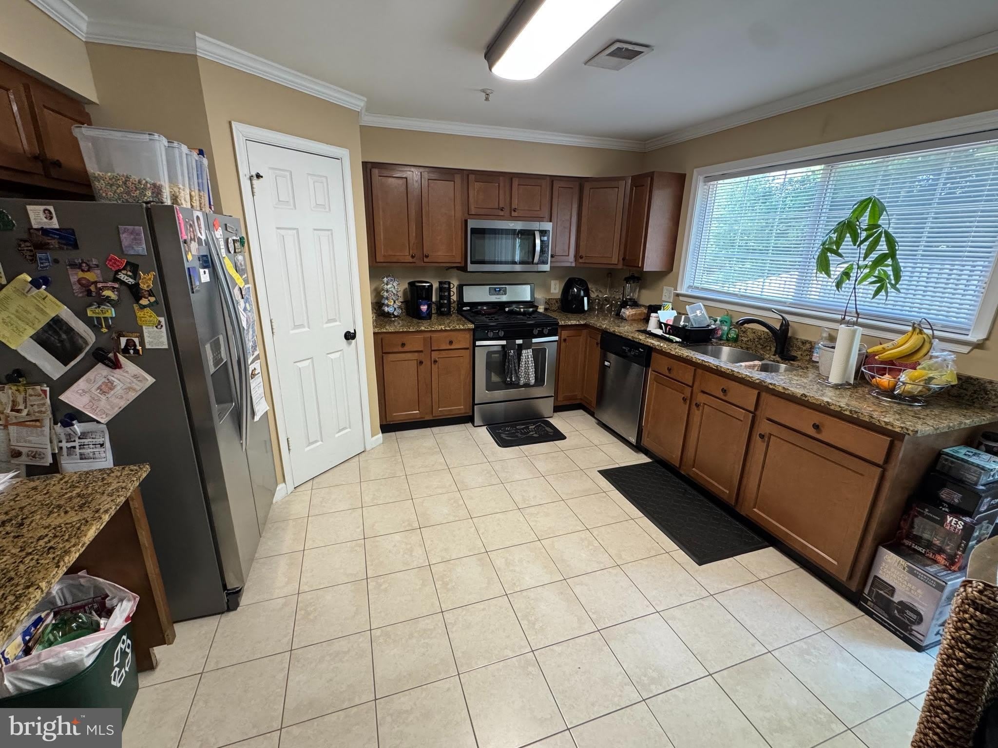 6101 LANDS END Court – photo 4