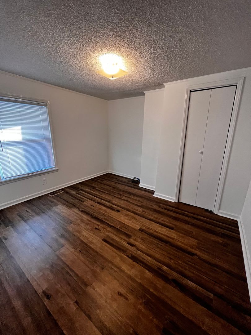 Charming Two Bedroom Home In Historic Morehead City Walking District With Dining Area And Living Room – photo 5