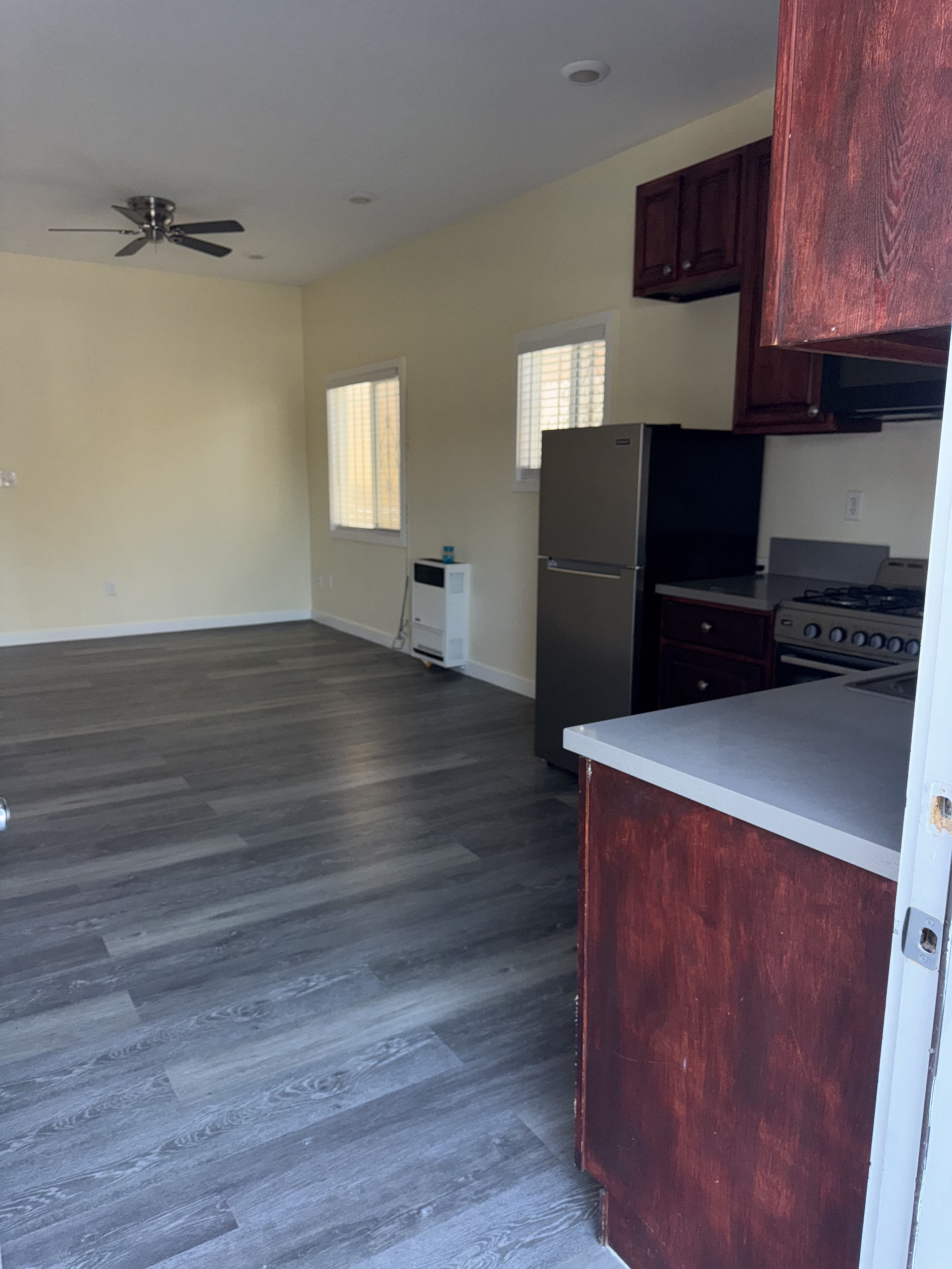 11813 Main Street – photo 2