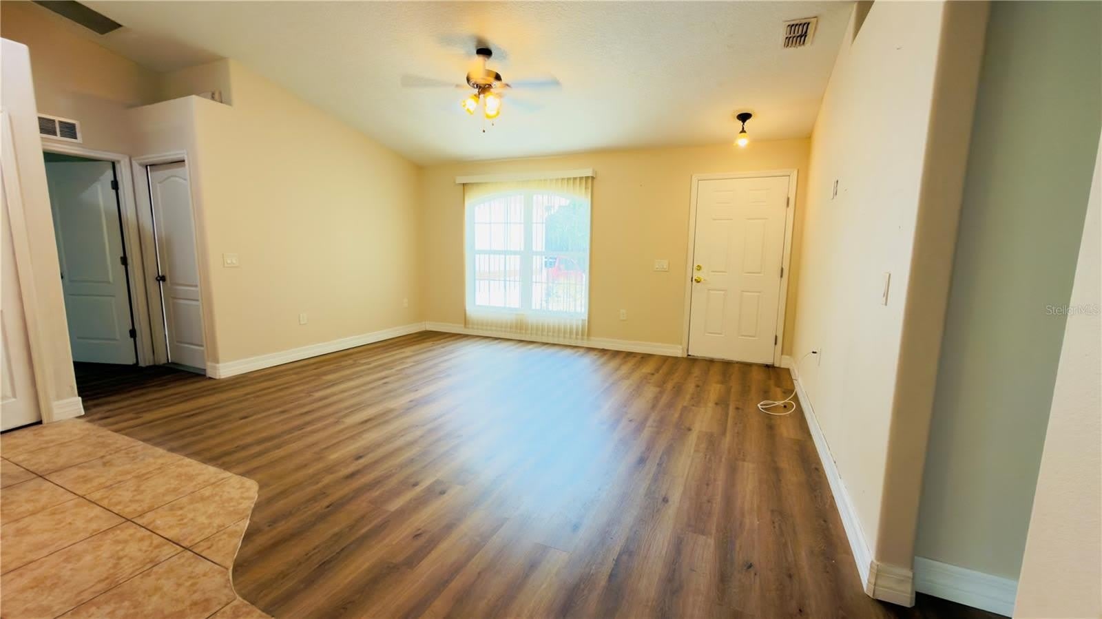 200 Breakwater Street Se – photo 5