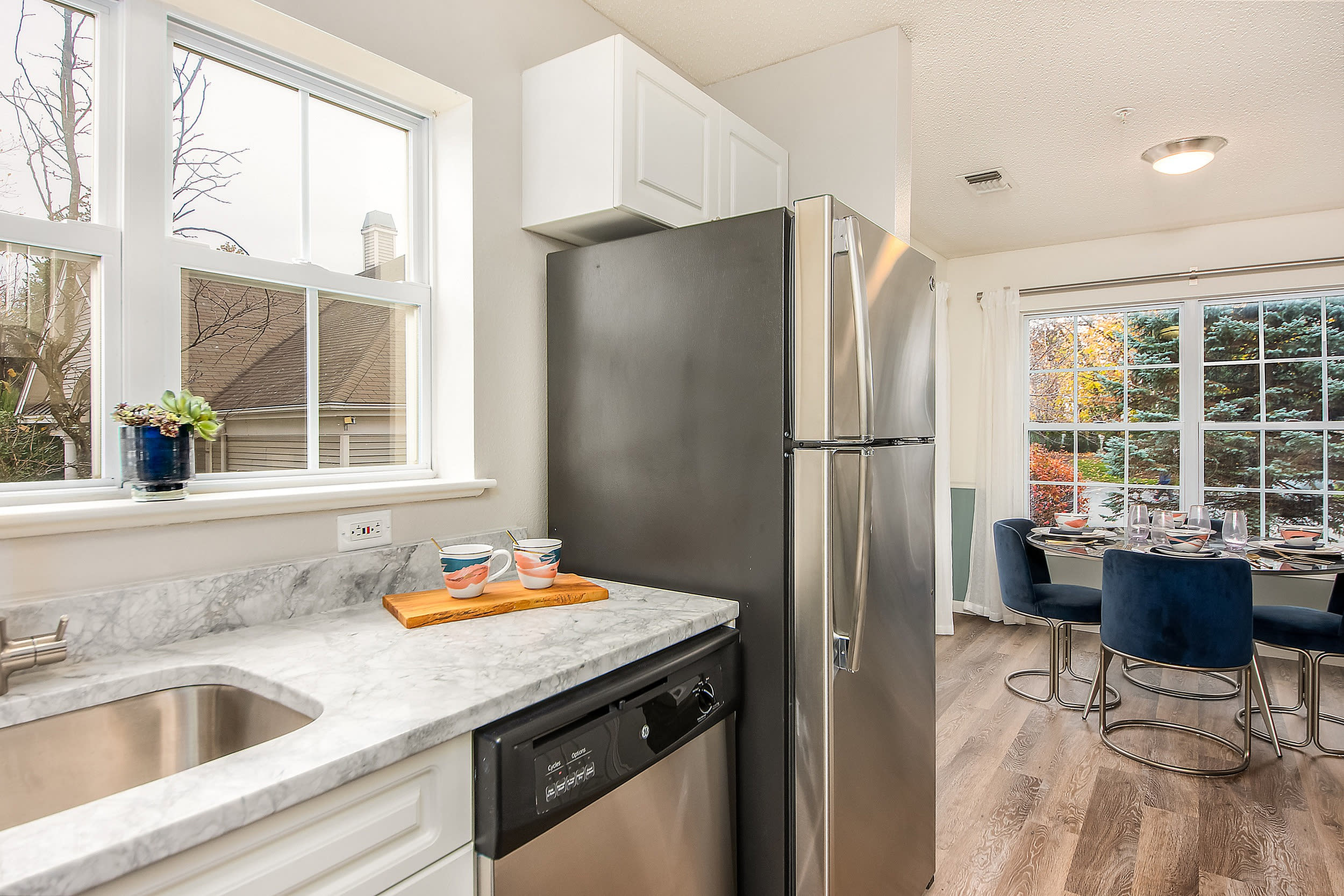 Essex Apartments – photo 4