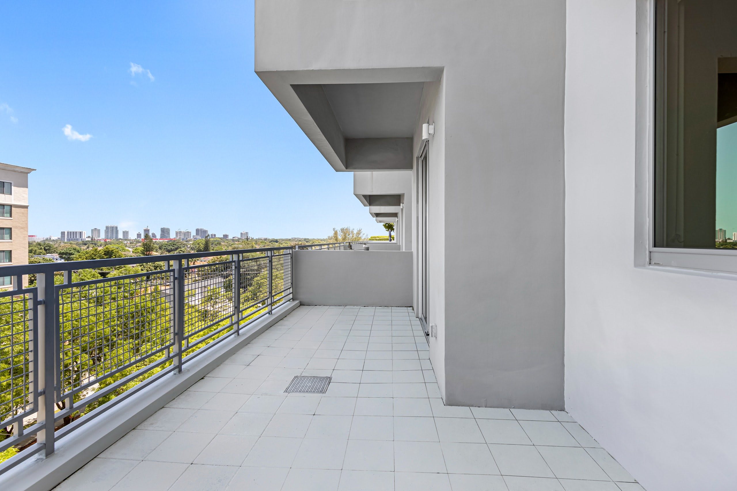 The Mile Coral Gables – photo 4