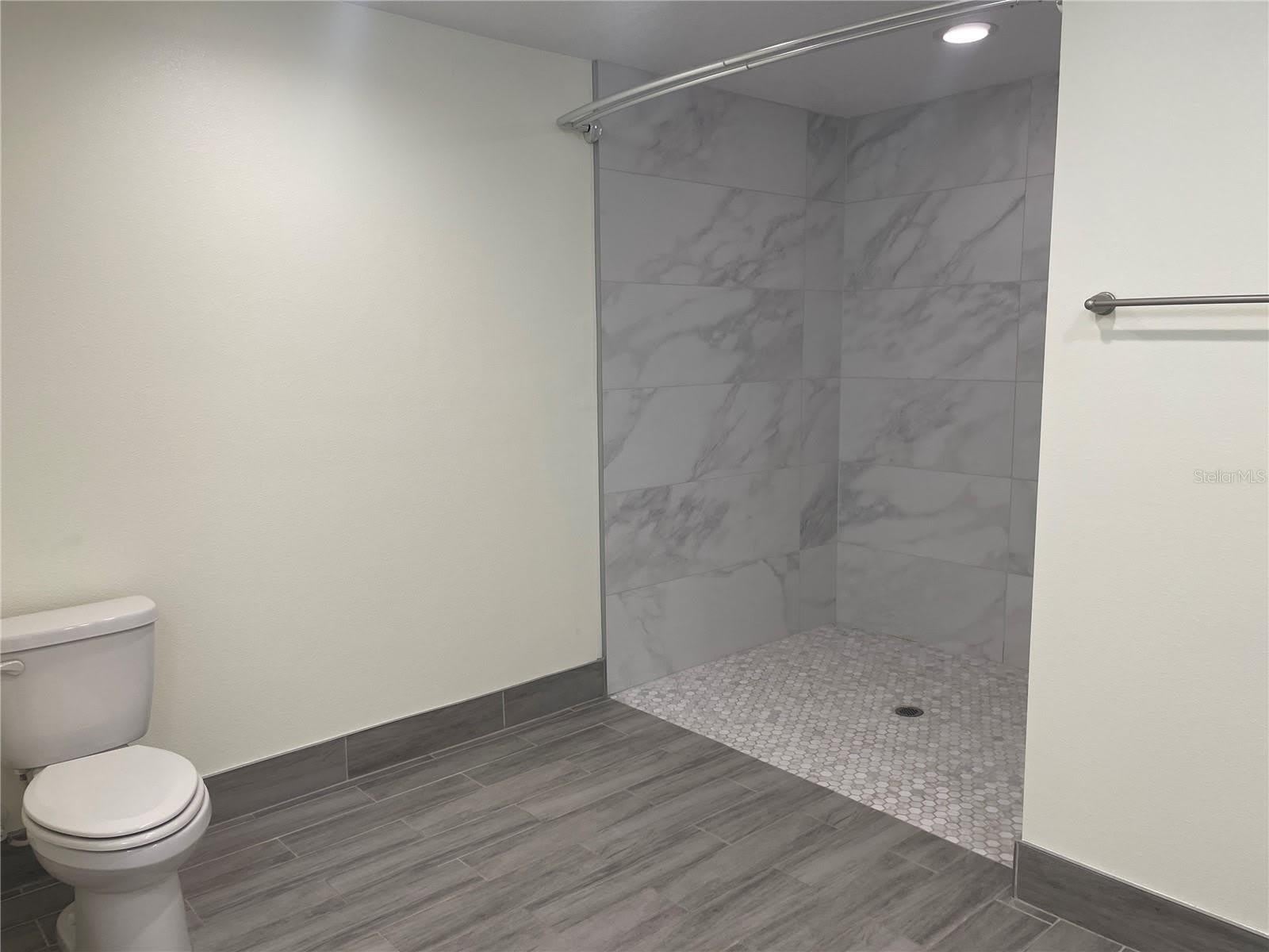 208 MISSOURI Avenue – photo 4