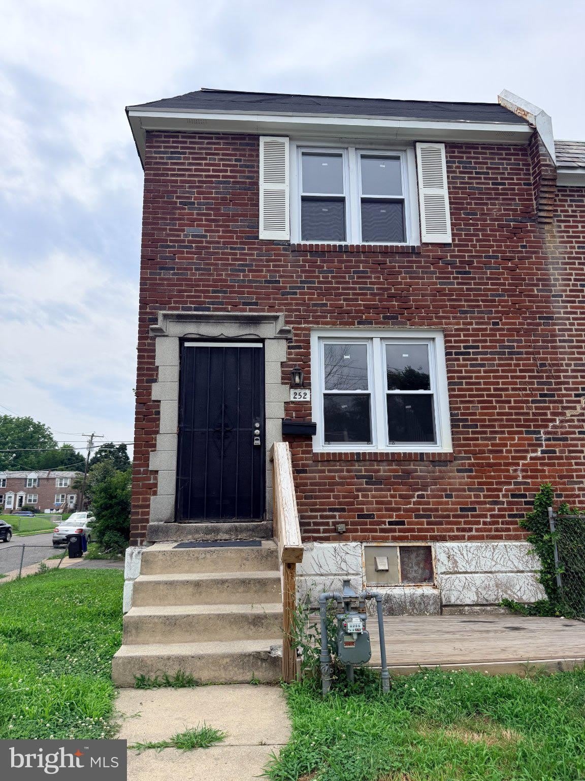 252 W 21ST Street – photo 1