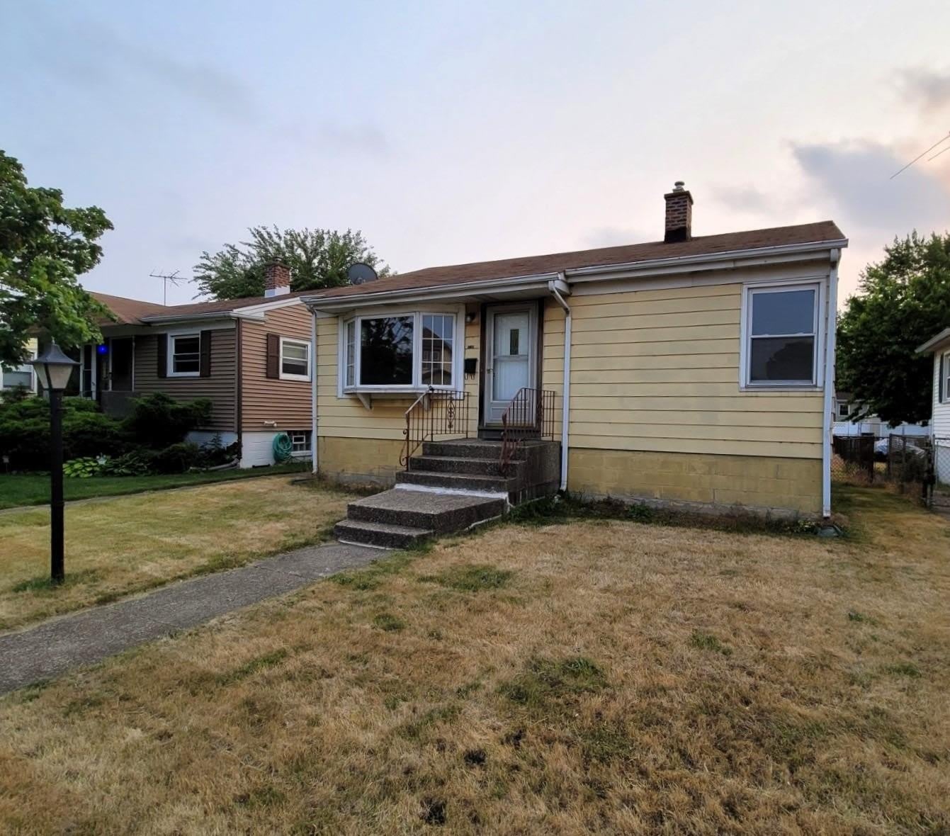 2716 White Oak Avenue – photo 2