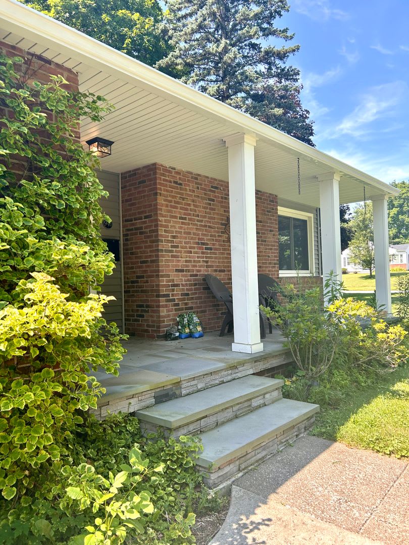 Beautiful Brighton Move-In Ready- Penfield Schools! – photo 5