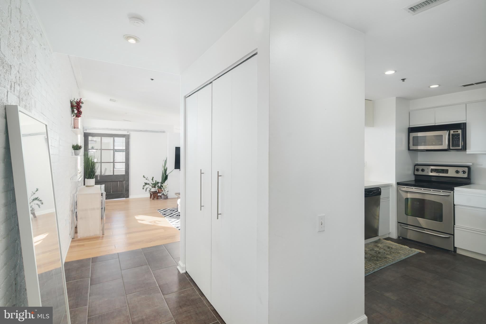 315 New Street – photo 3