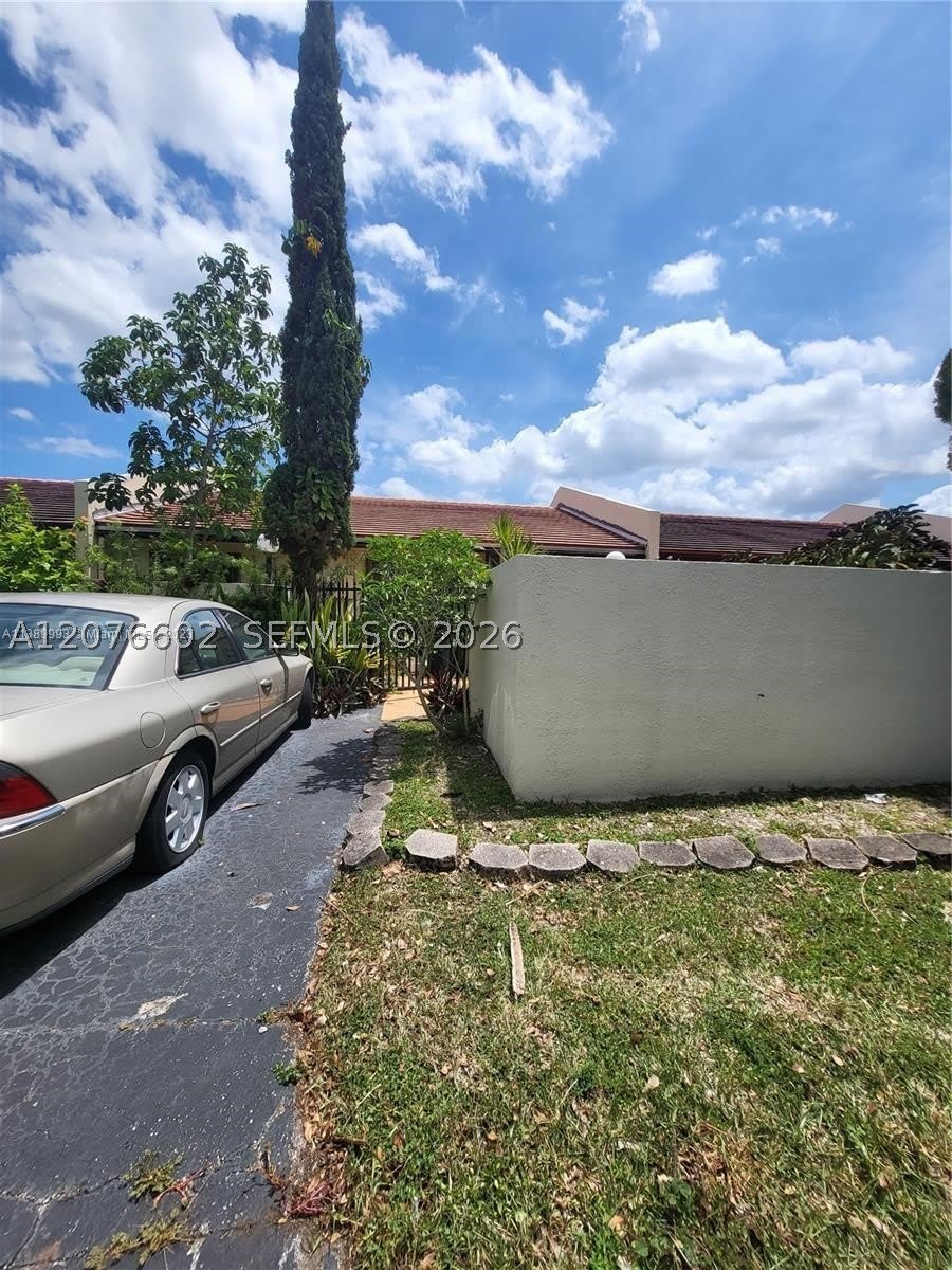 5834 SW 144th Cir Pl – photo 1