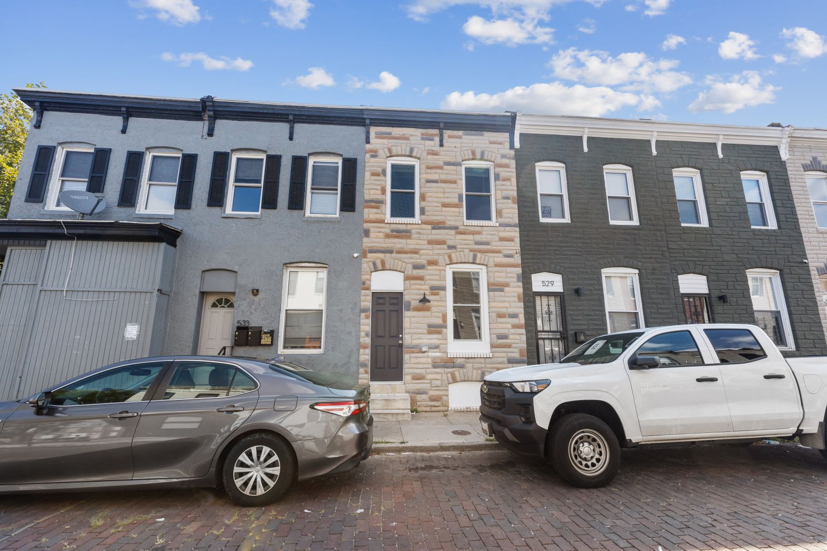 Newly Renovated 2 Bedroom and 1.5 Bath – photo 1