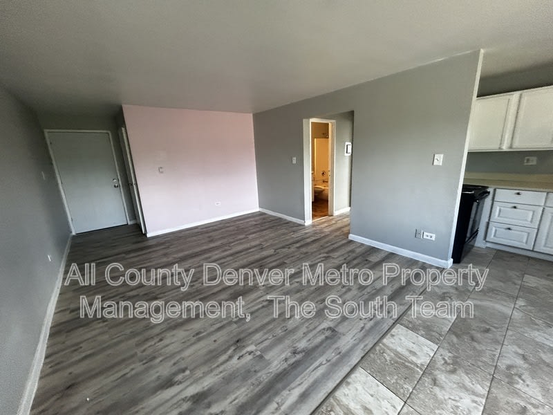1590 Clinton St – photo 5