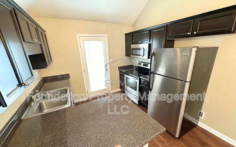 4036 Sunset Lake Lane – photo 3
