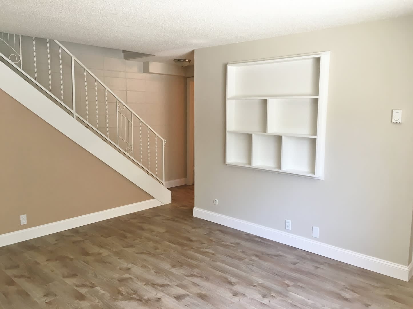 Cute updated 2 bed 1.5 bath Condo on S Curtis Rd just south of Franklin Rd – photo 4