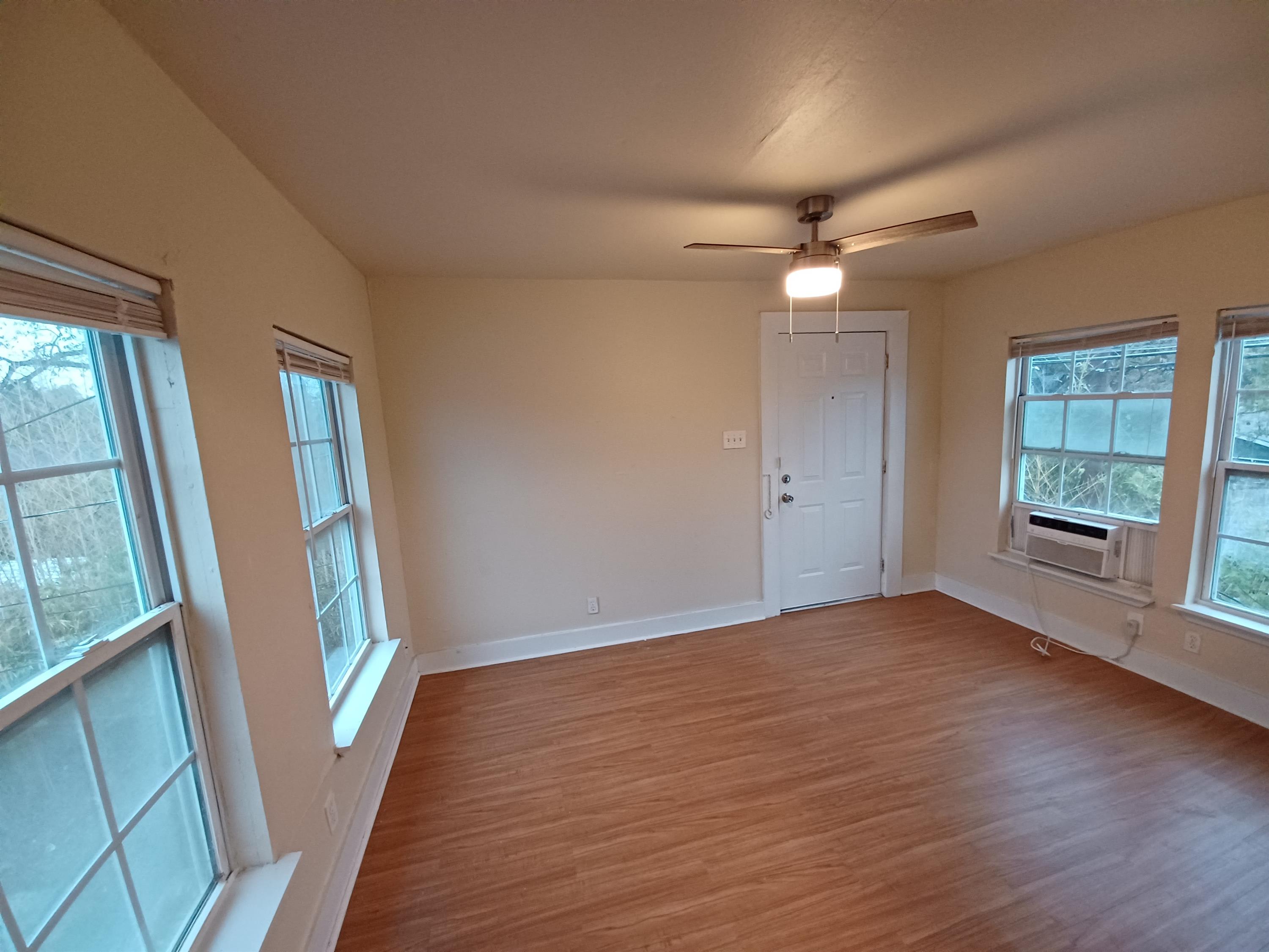 905 West Lynwood Avenue – photo 2