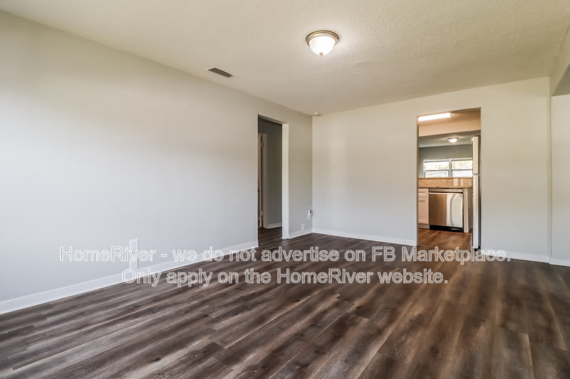 1322 W Hiawatha St – photo 4