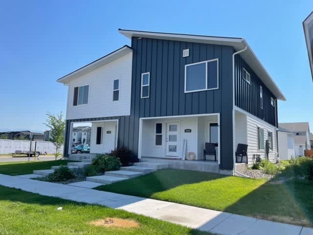 1096 Rosa Way 1 – photo 1
