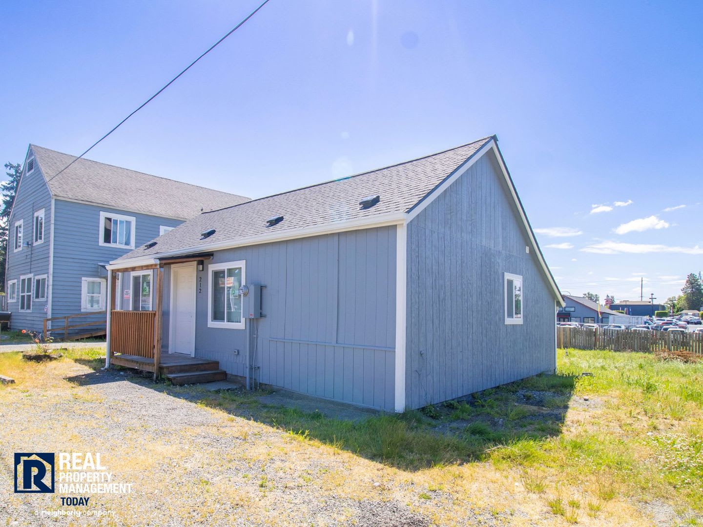 Move In Special Completely Renovated 2 Bedroom Home Near Plu New Kitchen Stainless Appliances – photo 1