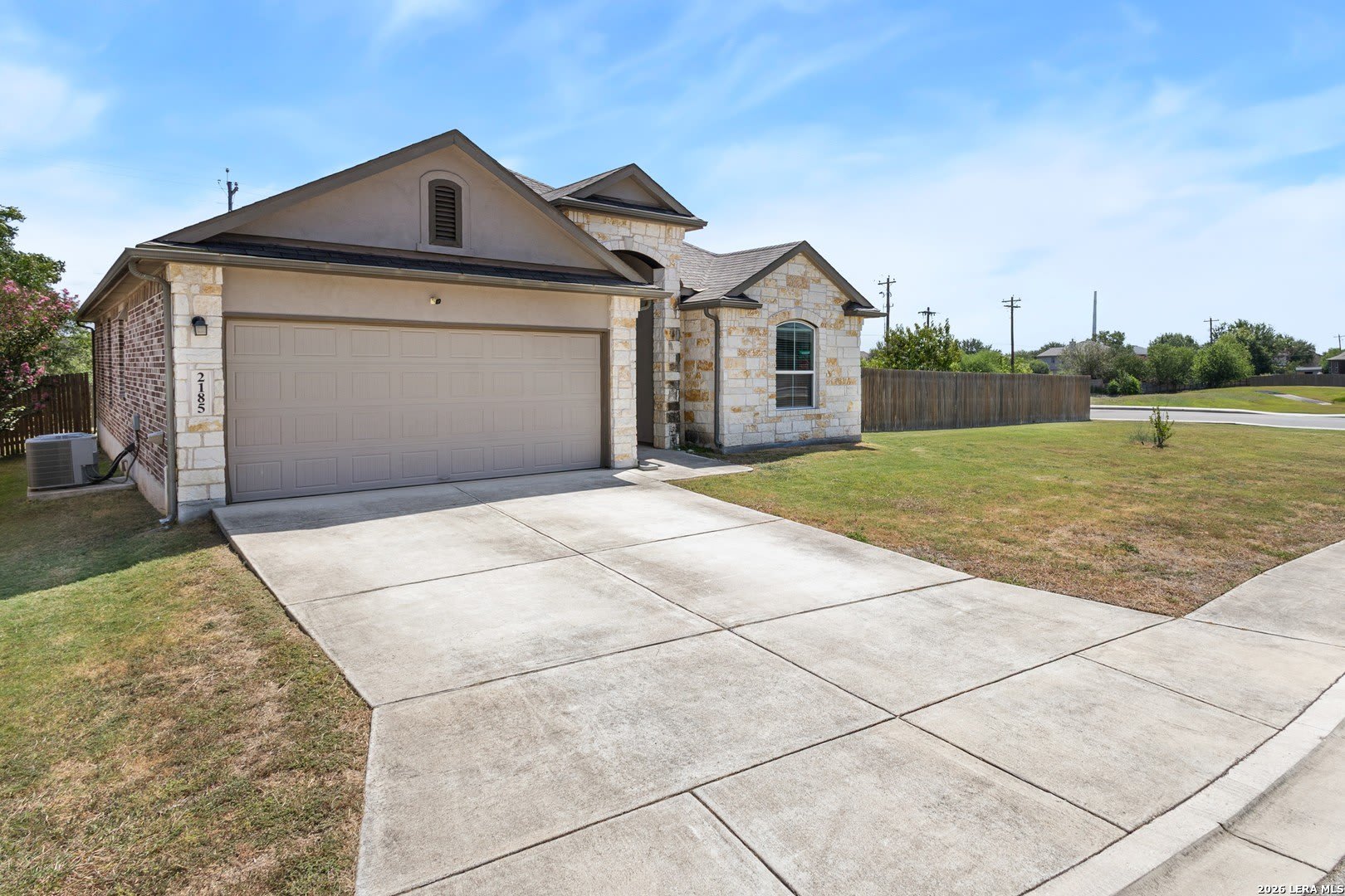 2185 KEYSTONE DR – photo 2