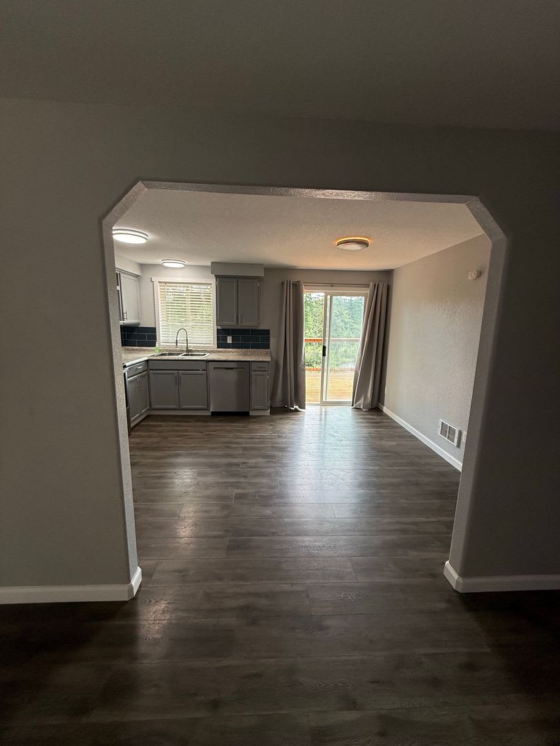 2 Bedroom 1 Bathroom House – photo 4