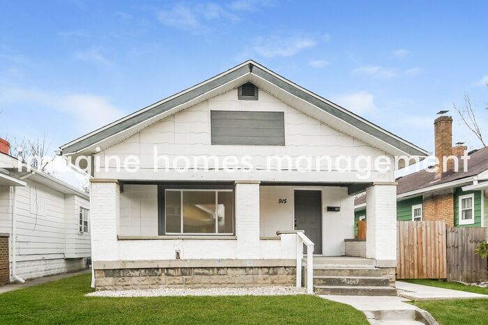 915 North Gray Street – photo 1