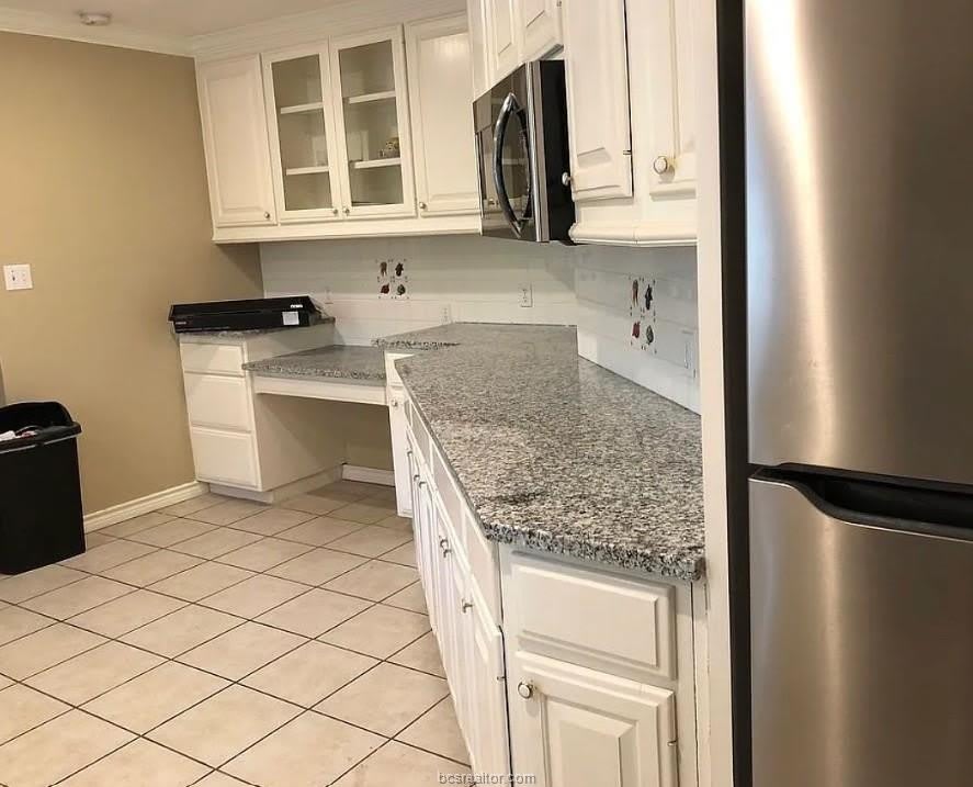 201 Brookside Drive W – photo 3