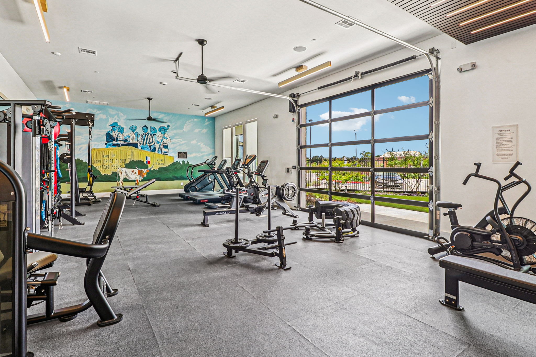 Range West – photo 3