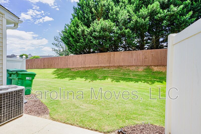 100 Xander Drive – photo 5