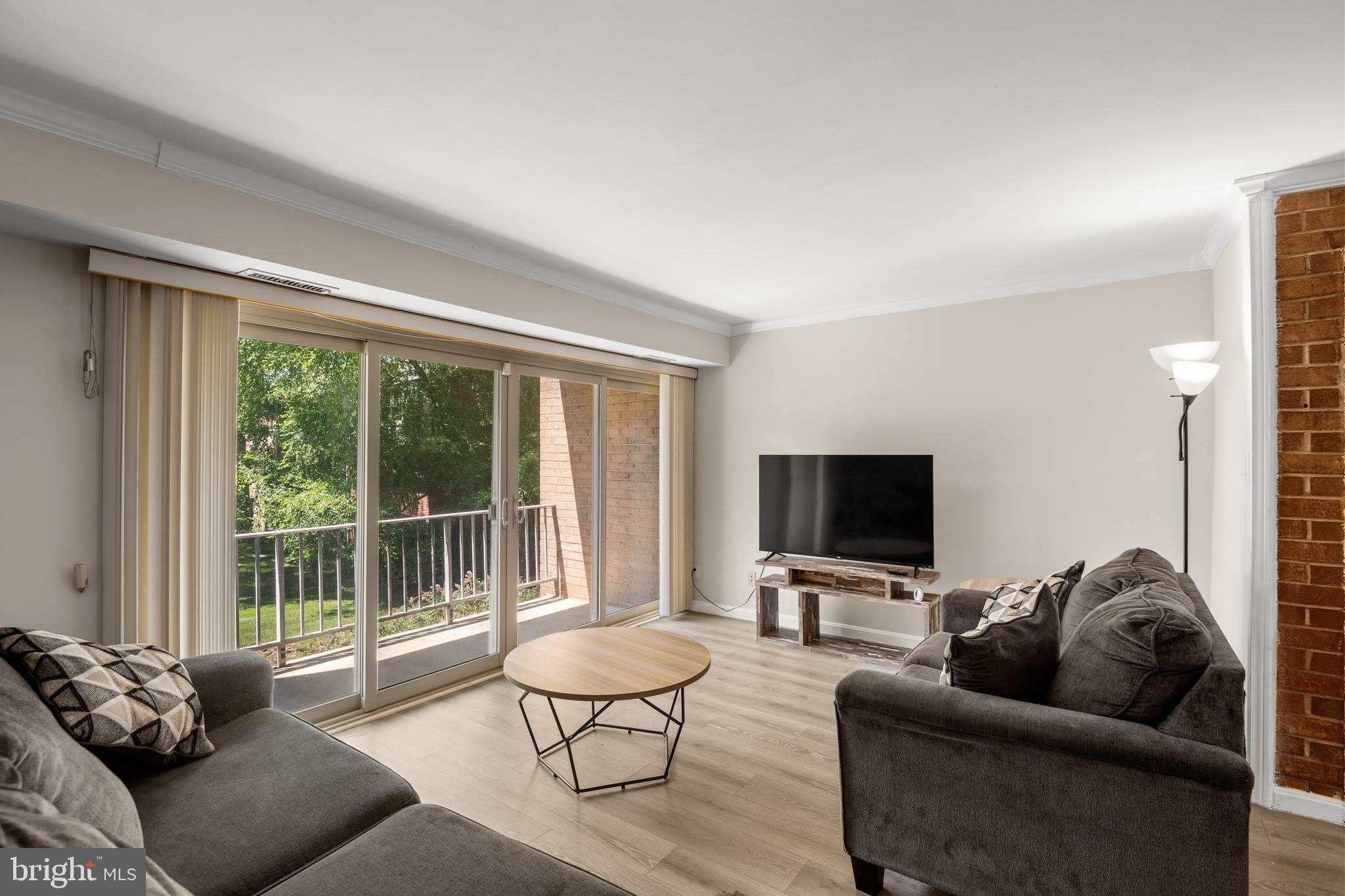 6034 WESTCHESTER PARK Drive – photo 3