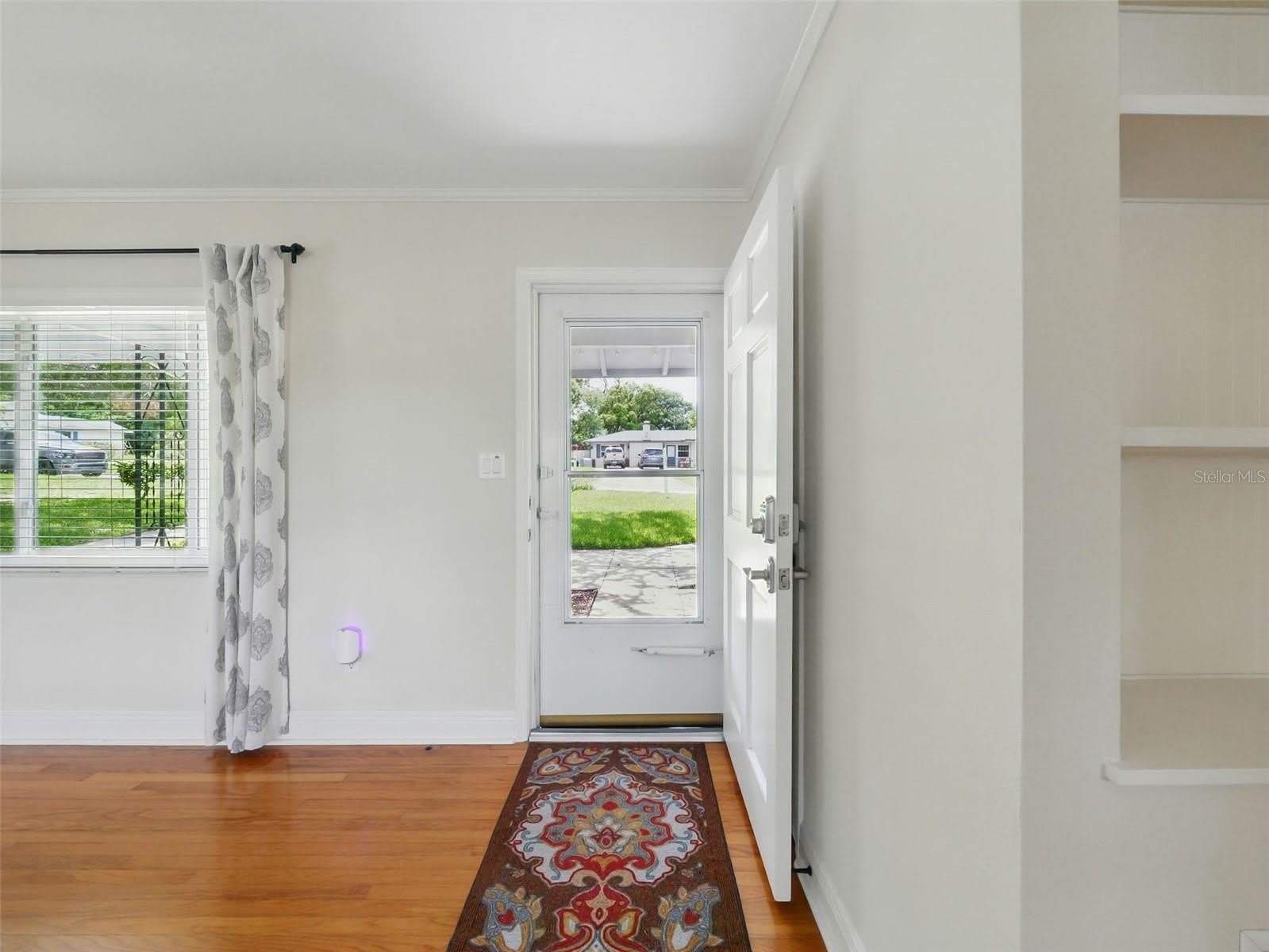 1426 CRESTVIEW Drive – photo 2