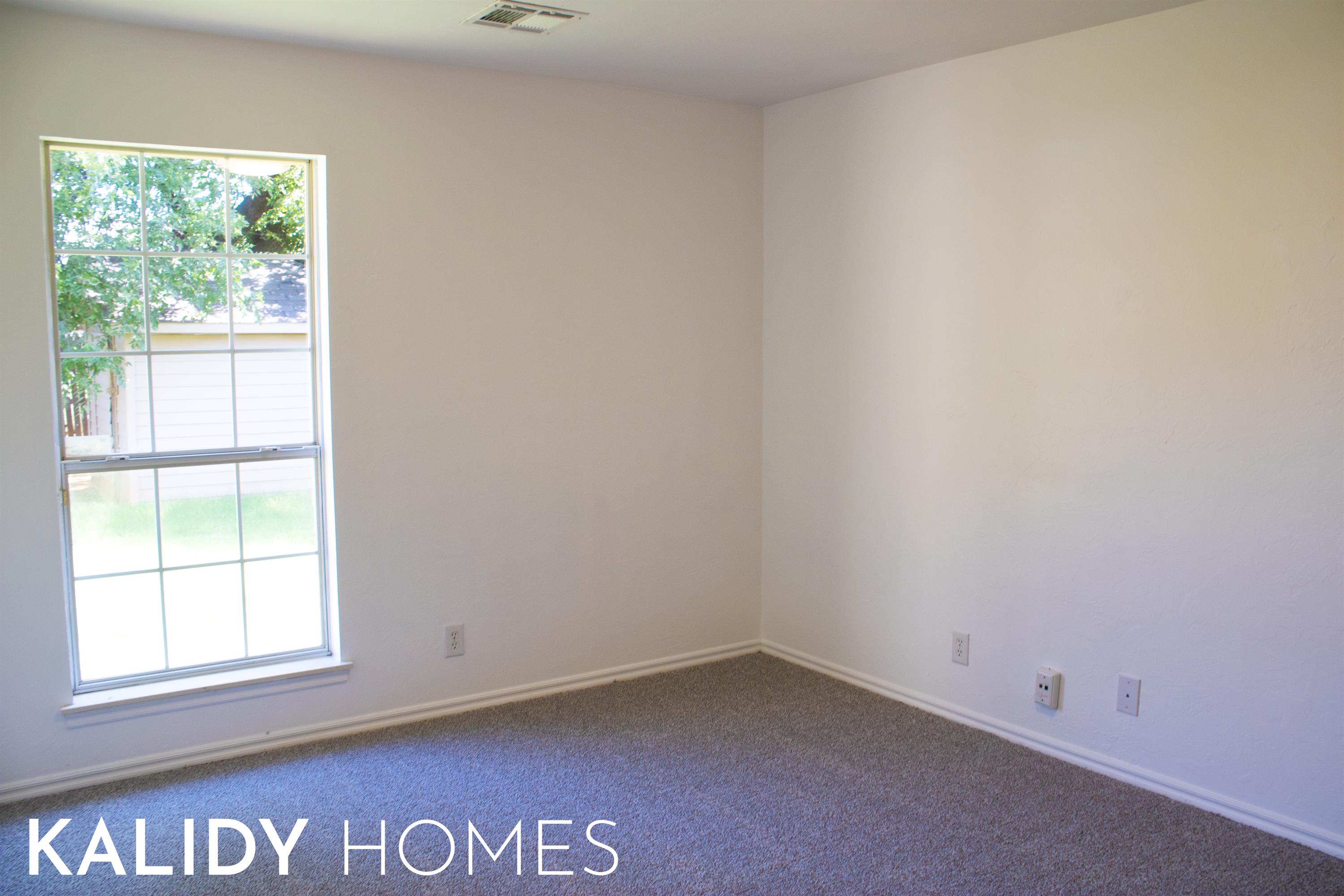 109 NW 160th Street – photo 3