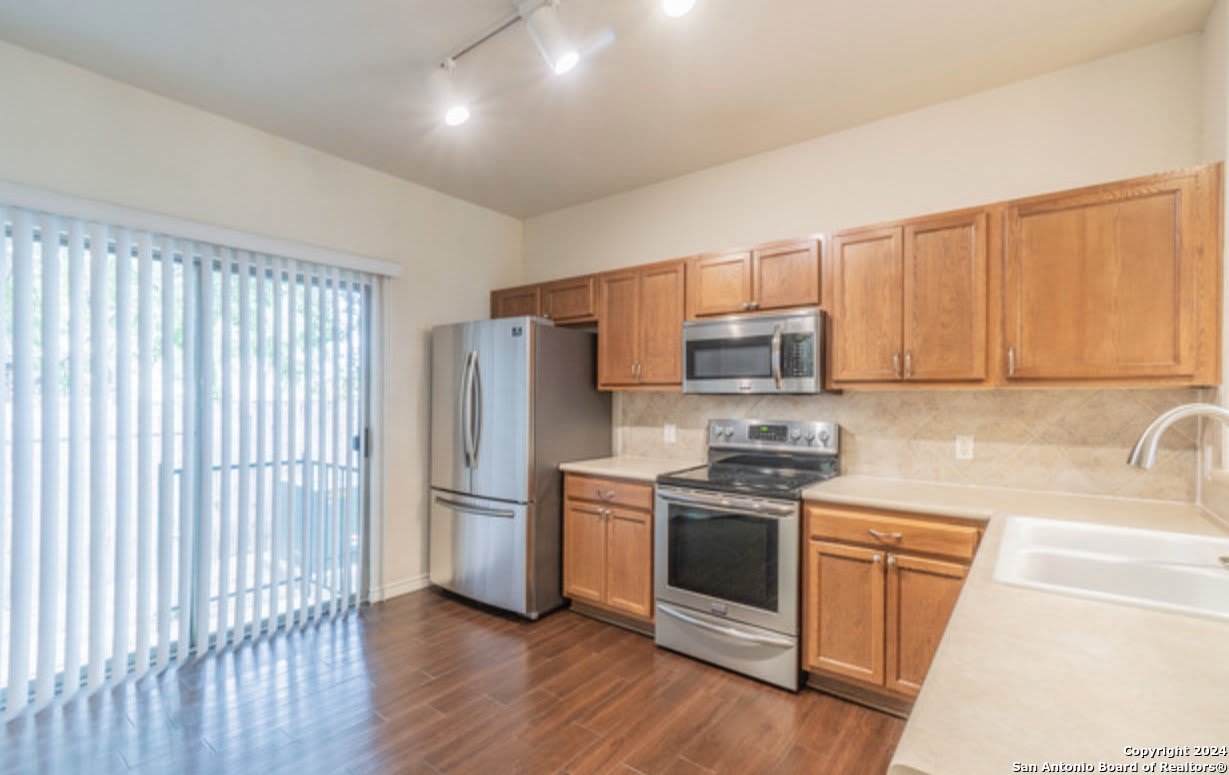 6214 W Jolie – photo 2