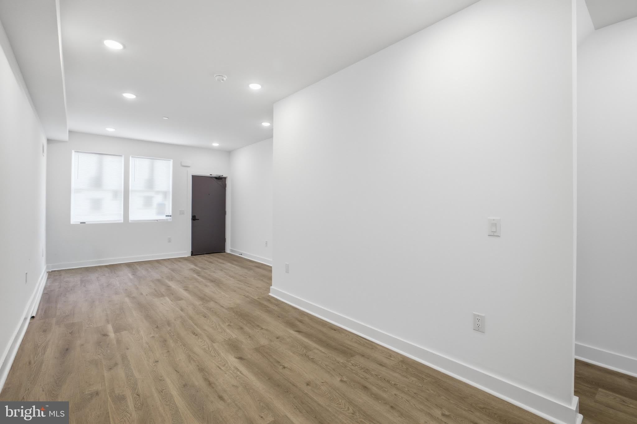 1020 W ARIZONA Street – photo 5