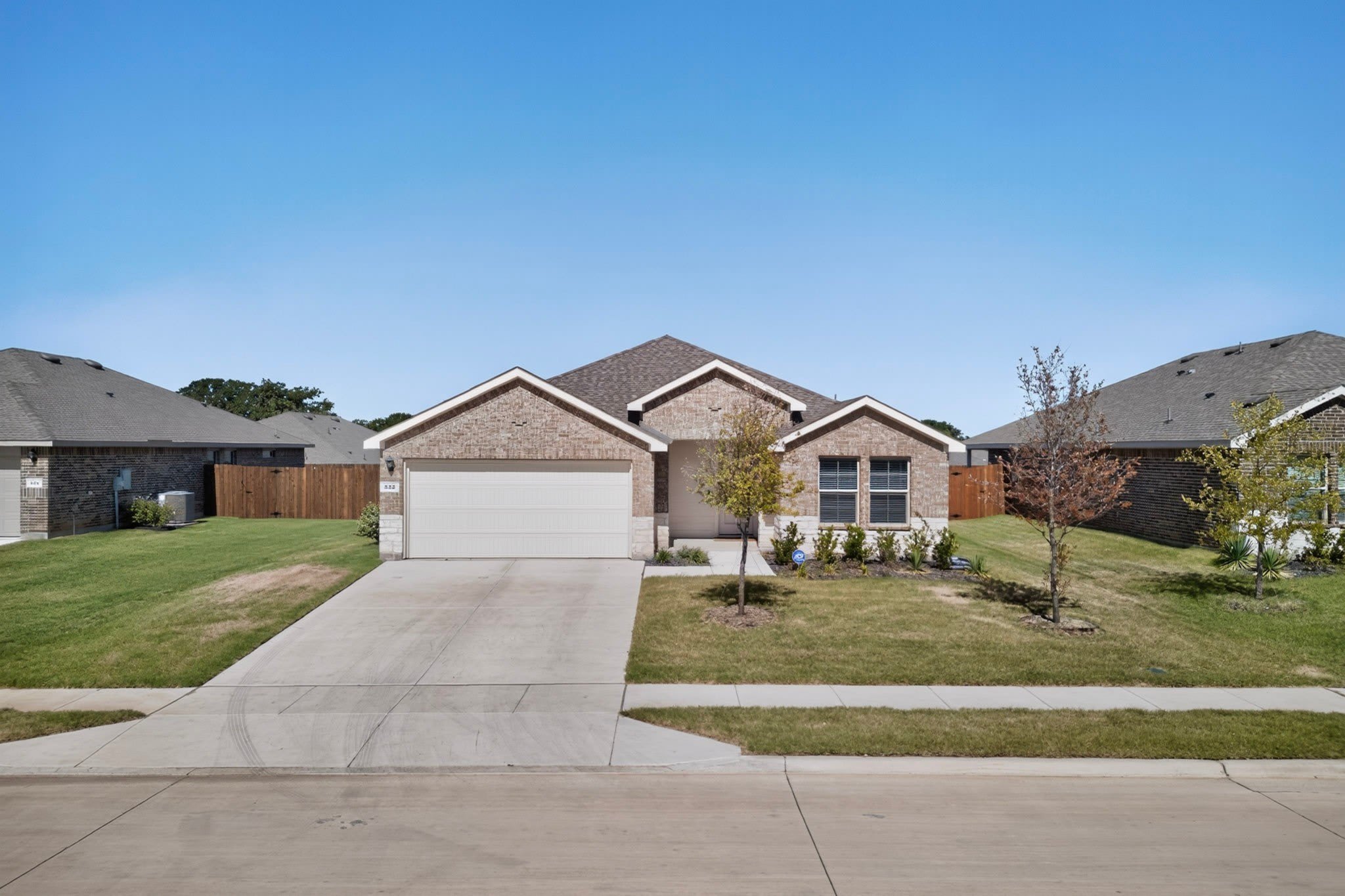332 Pecos Drive – photo 1