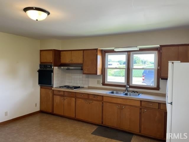 4670 Breeze Road – photo 2