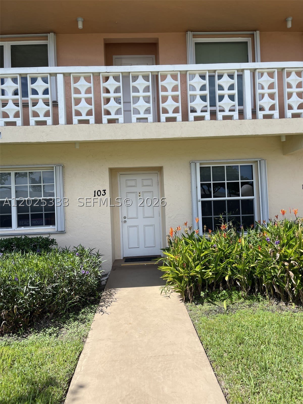 1640 NW 19th Ter – photo 1