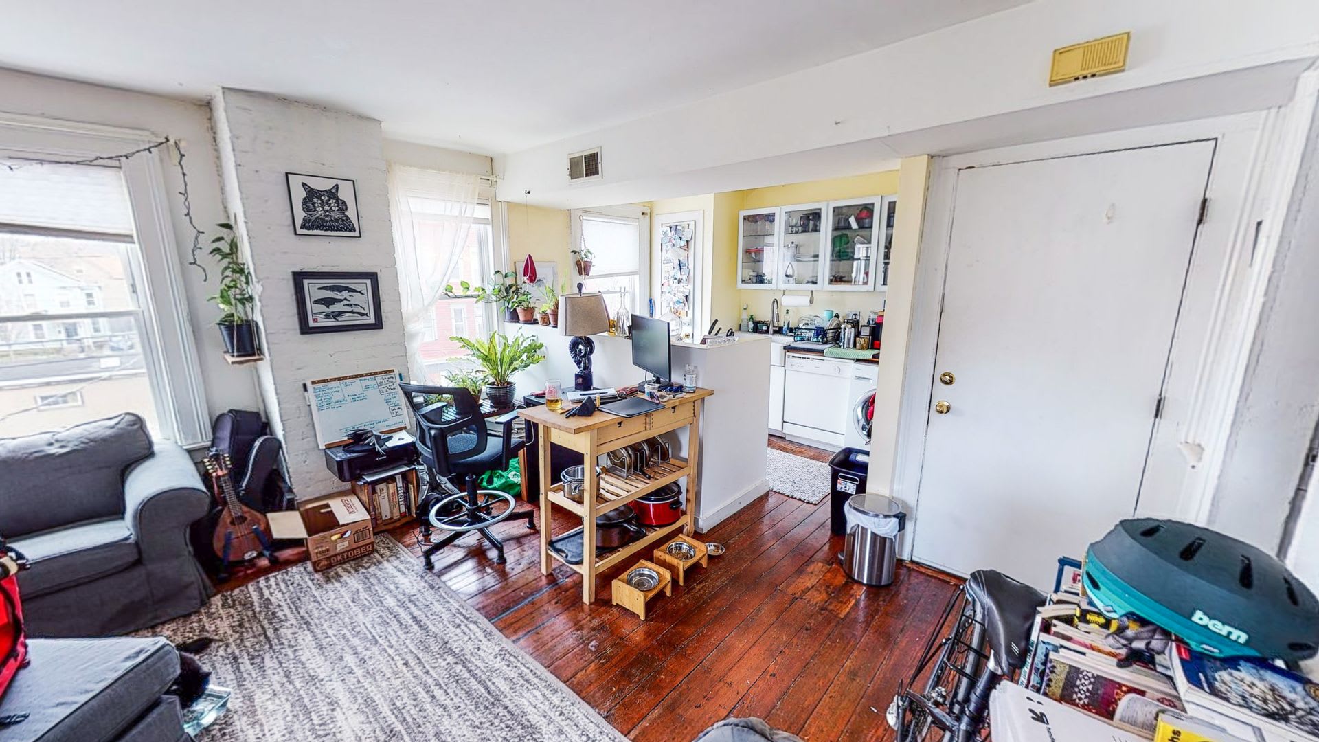 Luxuriously Remodeled 1BR Suite in East Rock – photo 2