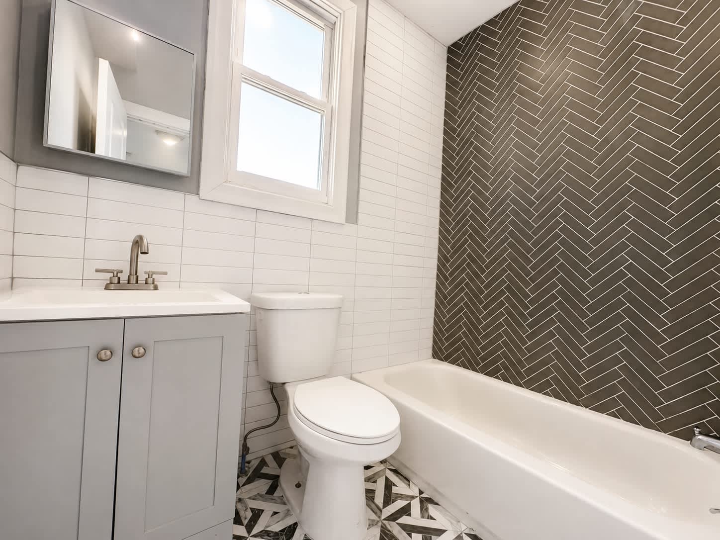 465 Ferry Street – photo 3
