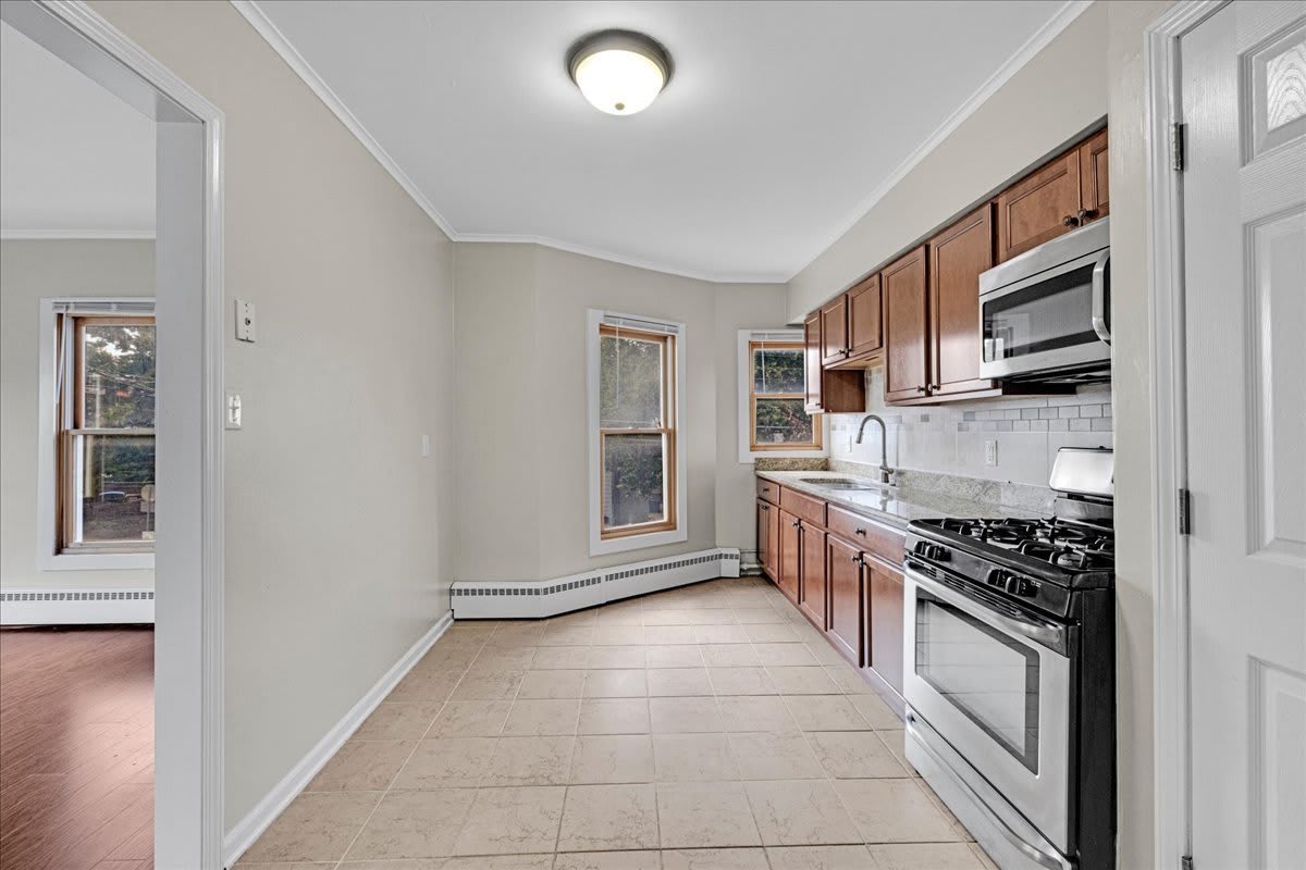 17 S 4th Avenue – photo 4