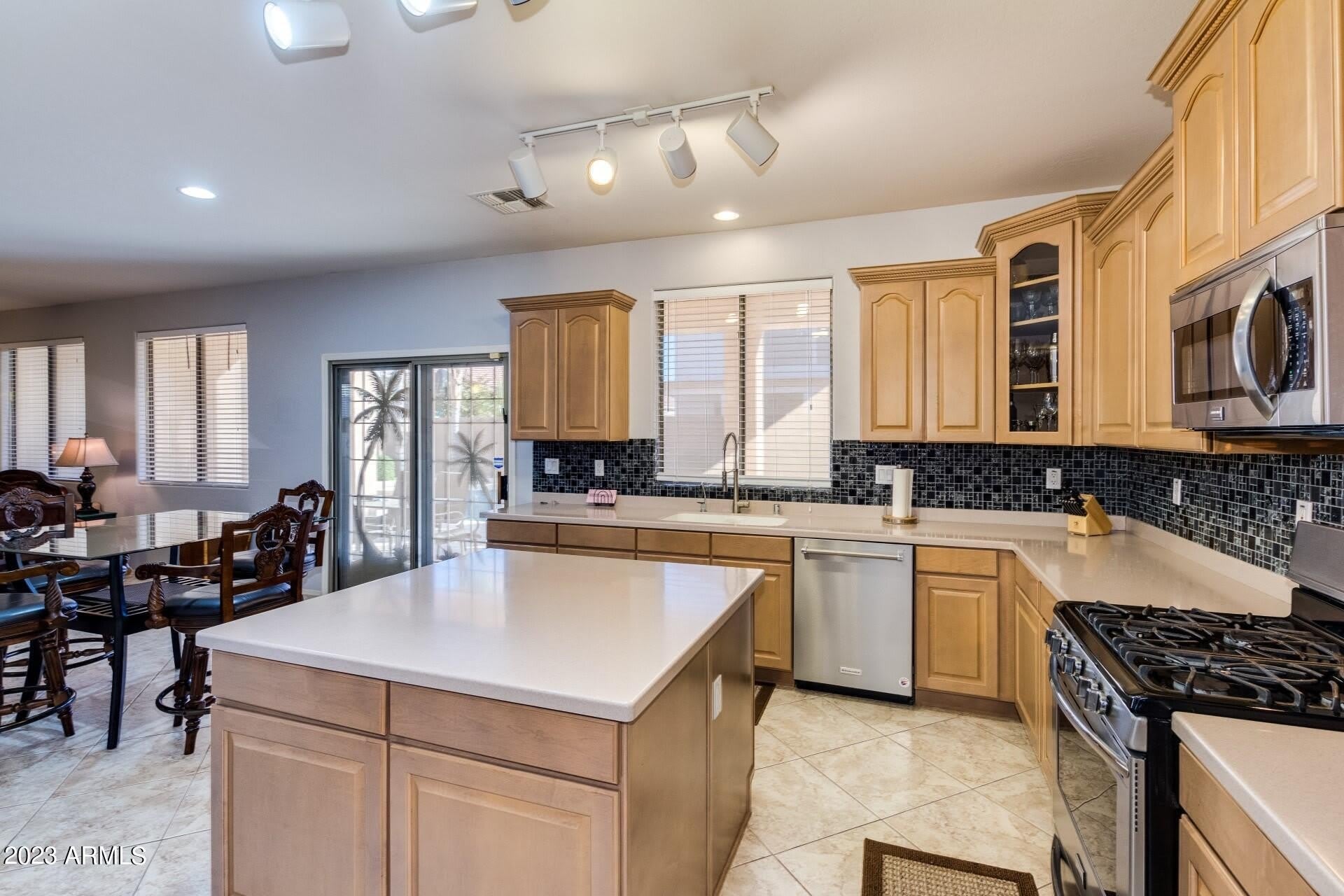 4815 N 96TH Lane – photo 4
