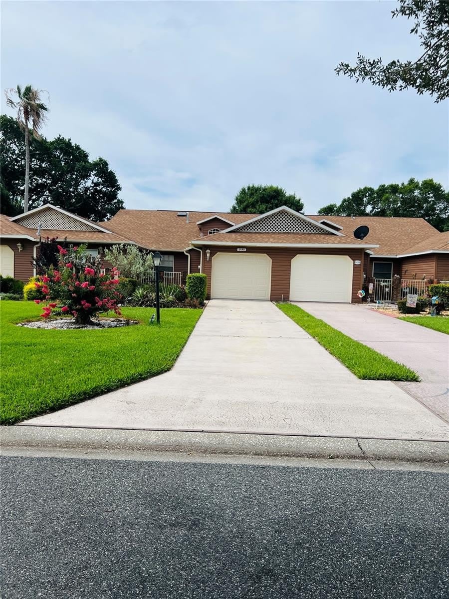 5440 ROSEWALL Circle – photo 1