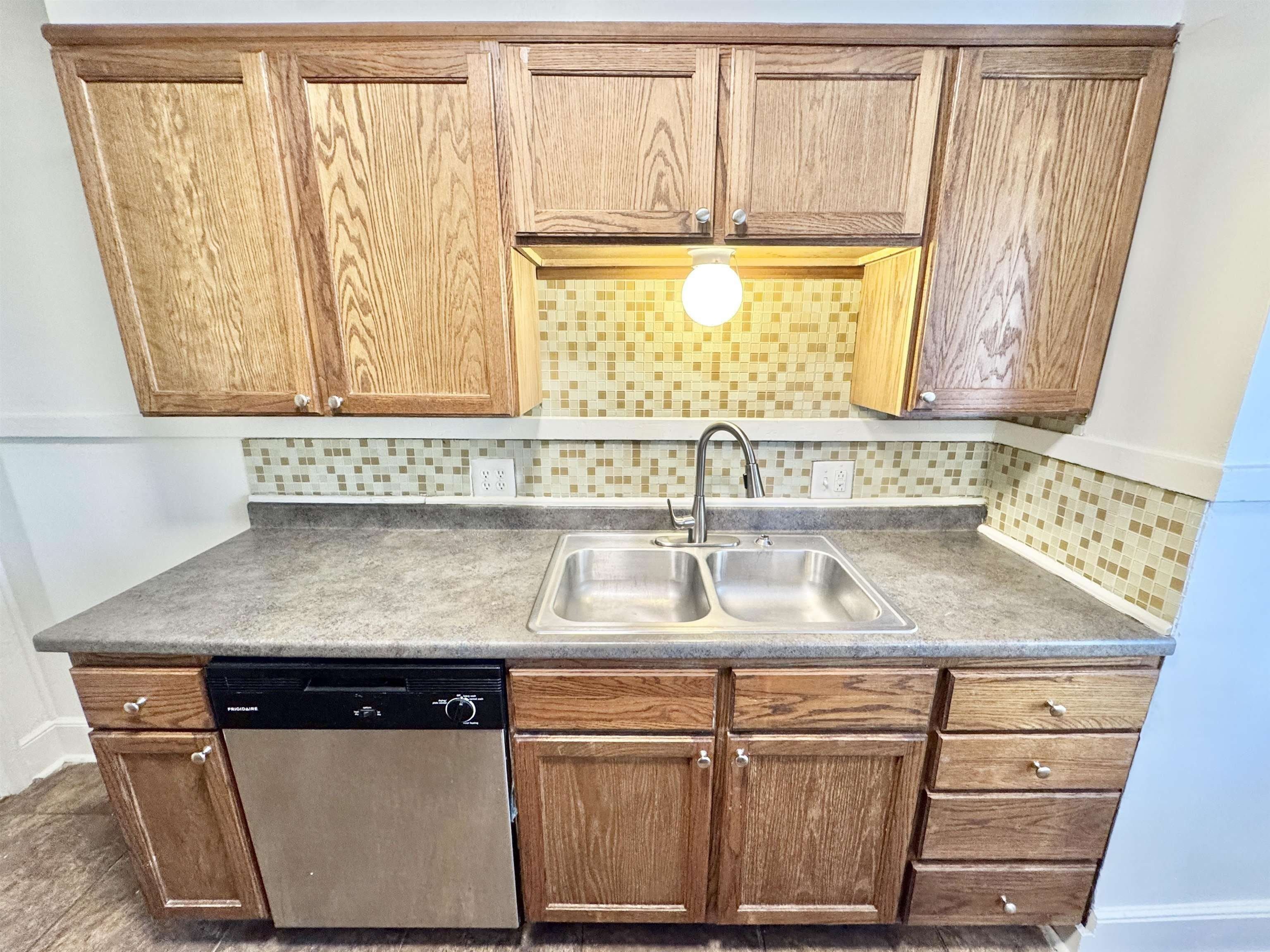 3880 SPOTTSWOOD Ave – photo 4