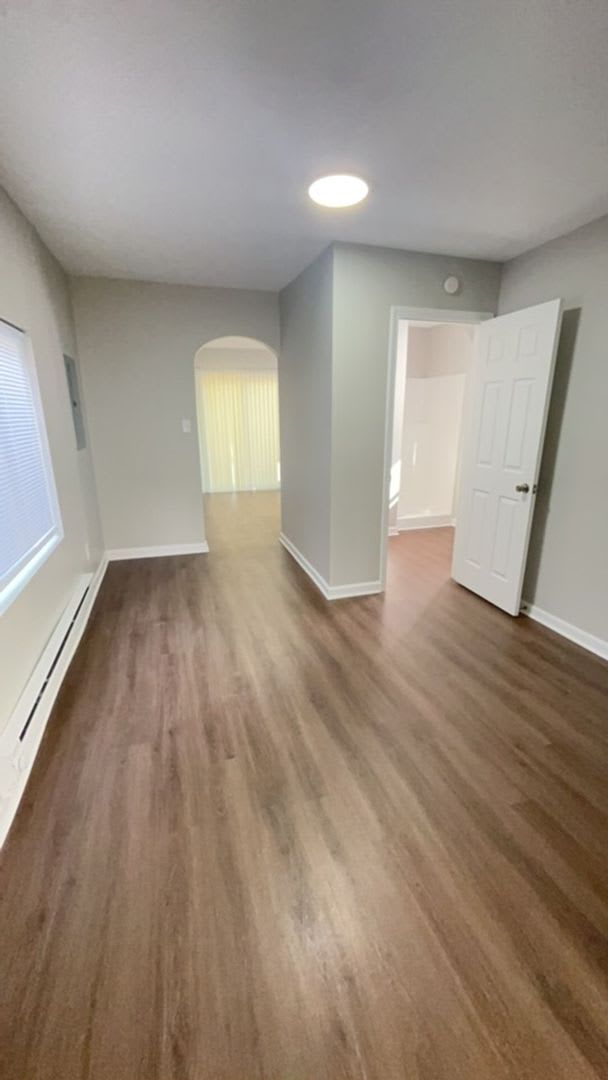 For Rent: 424 S Elliott St. 2 Bedroom, 1 Bath Home! Coming Soon! Covered Front Porch! – photo 3
