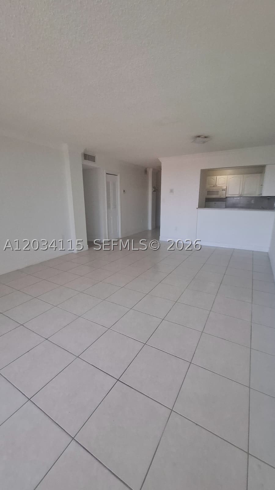 6940 Miami Gardens Dr – photo 1