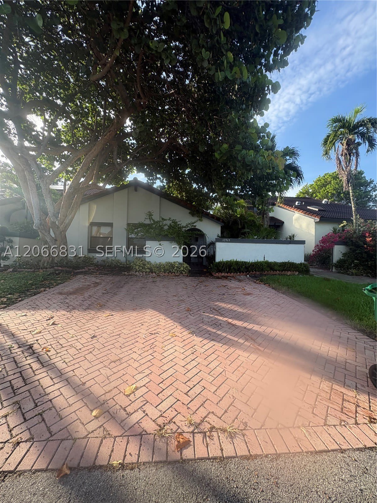 17919 NW 66th Ct – photo 1