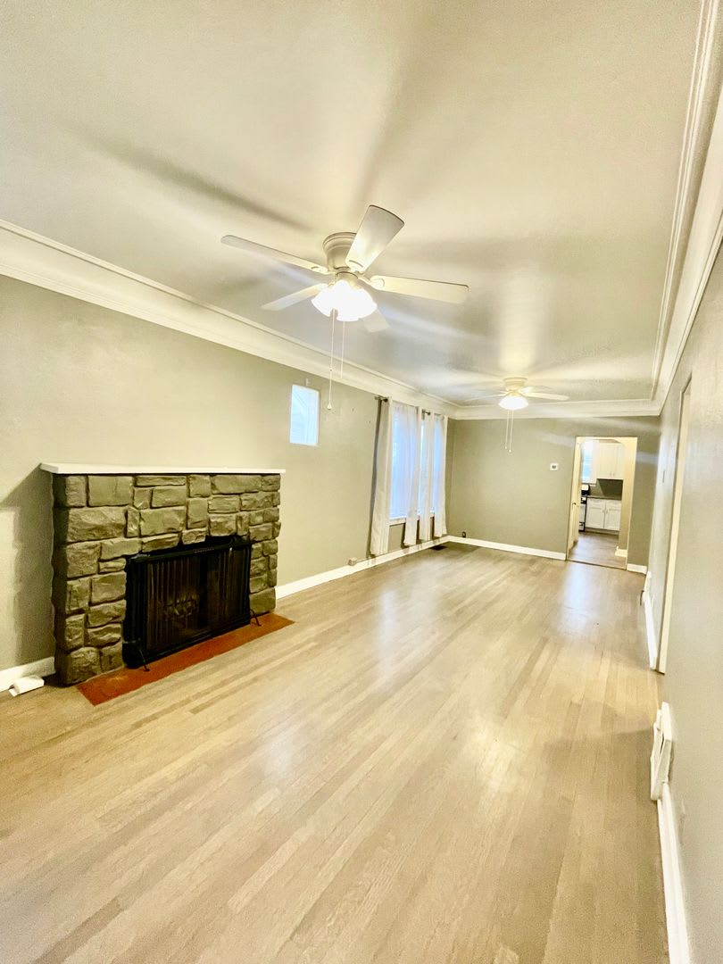 Beautiful 2 bed 2 bath in Highlands – photo 4