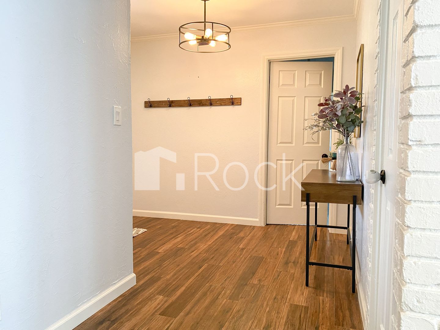 Beautiful North OKC Home with UTILITIES INCLUDED! Available Early September – photo 5