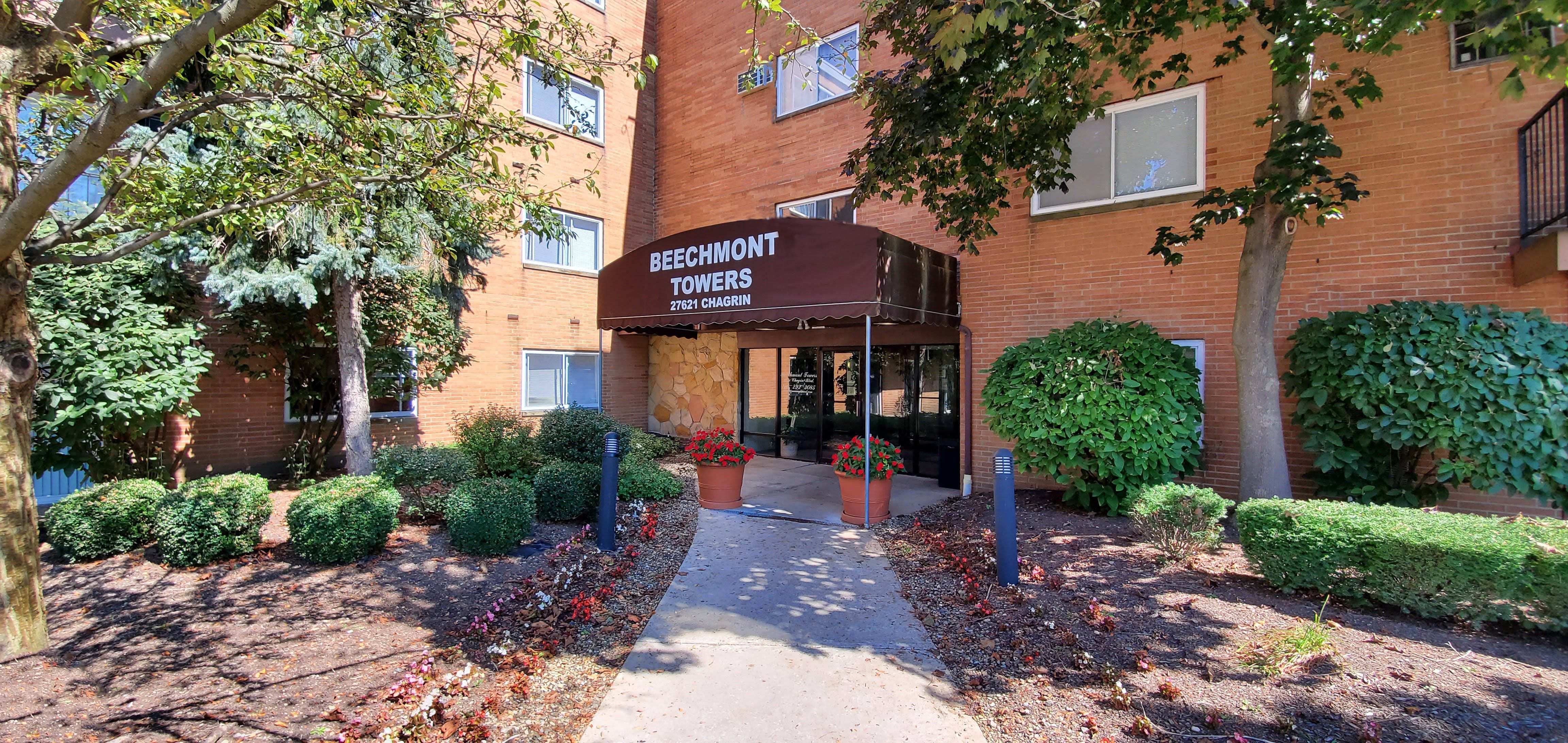 Beechmont Towers Apartments – photo 1