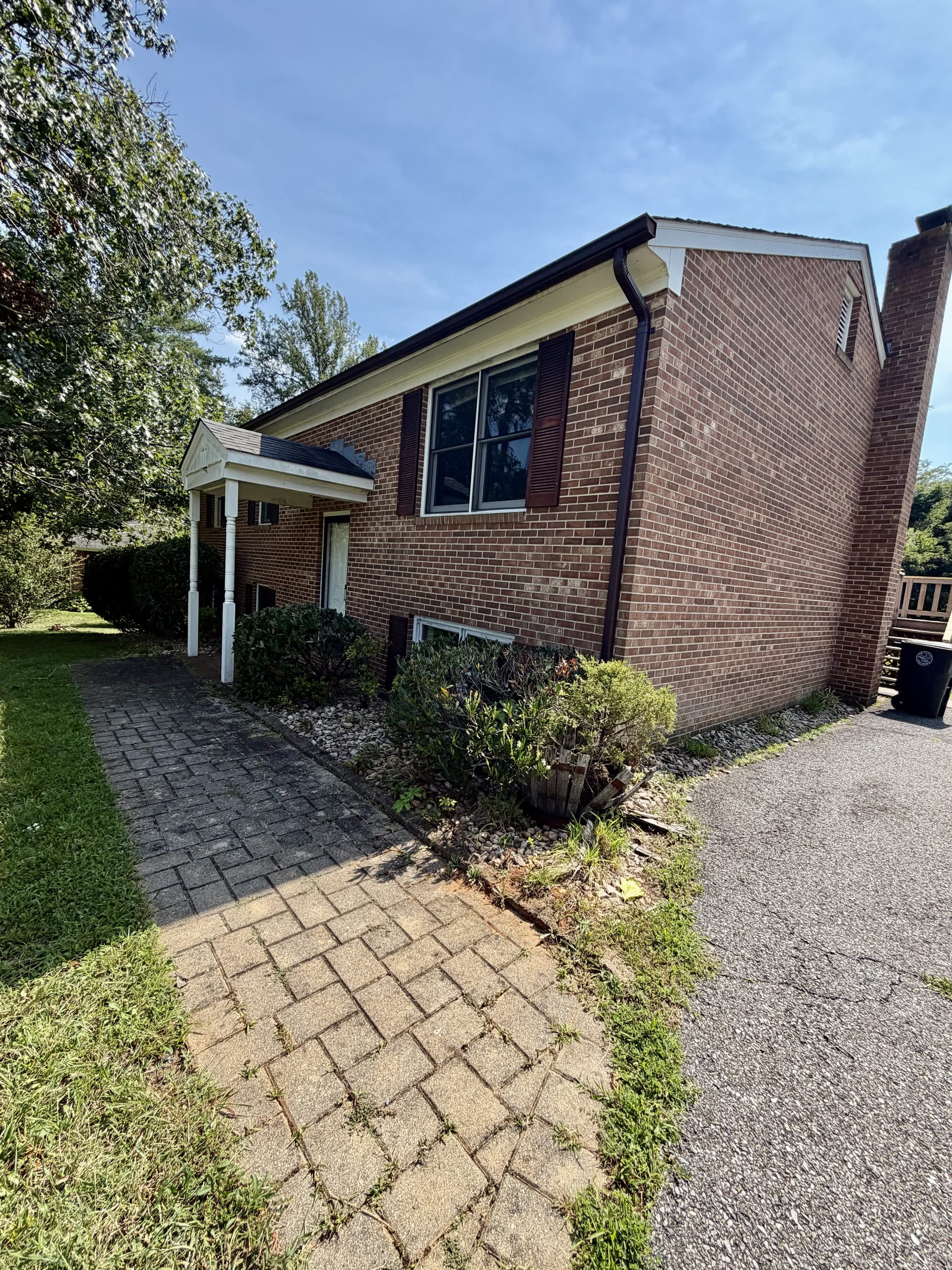 226 Bryant Road – photo 2