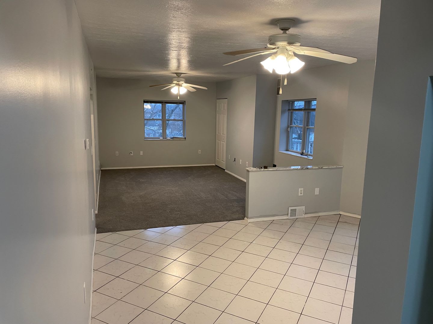 3 bedroom with Office For Rent in Bellevue! – photo 2
